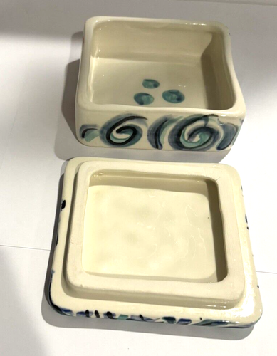 Vicki Carroll Pottery Splish Splash Square Trinket box 1994 - Picture 2 of 9