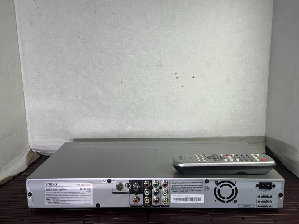 Grabadora de DVD LITEON LVW-5115GHC+ - con control remoto - probada y funciona Foto 4 de 4