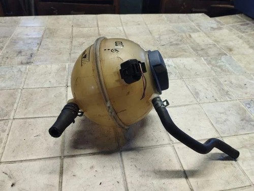 VW GOLF IV 1J1 Ausgleichsbehälter 1J0121403B 1.90 Diesel 50kw 1999 18219910