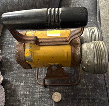 Vintage Yellow Dual-head Metal Work Light Flashlight W Stand Vintage Yellow Dual-head Metal Work Light Flashlight W Stand