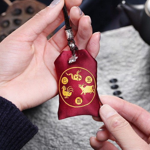 Handmade Embroidered 3 IN 1 Blessing Bag Zodiac Amulet Prayer Bag Pendan-ml - Imagen 3 de 15
