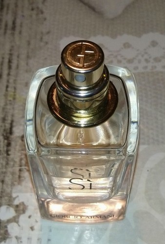 Si Giorgio Armanï / Eau De Toilette 30 ml / Reste Environ La Moitié - Picture 3 of 4