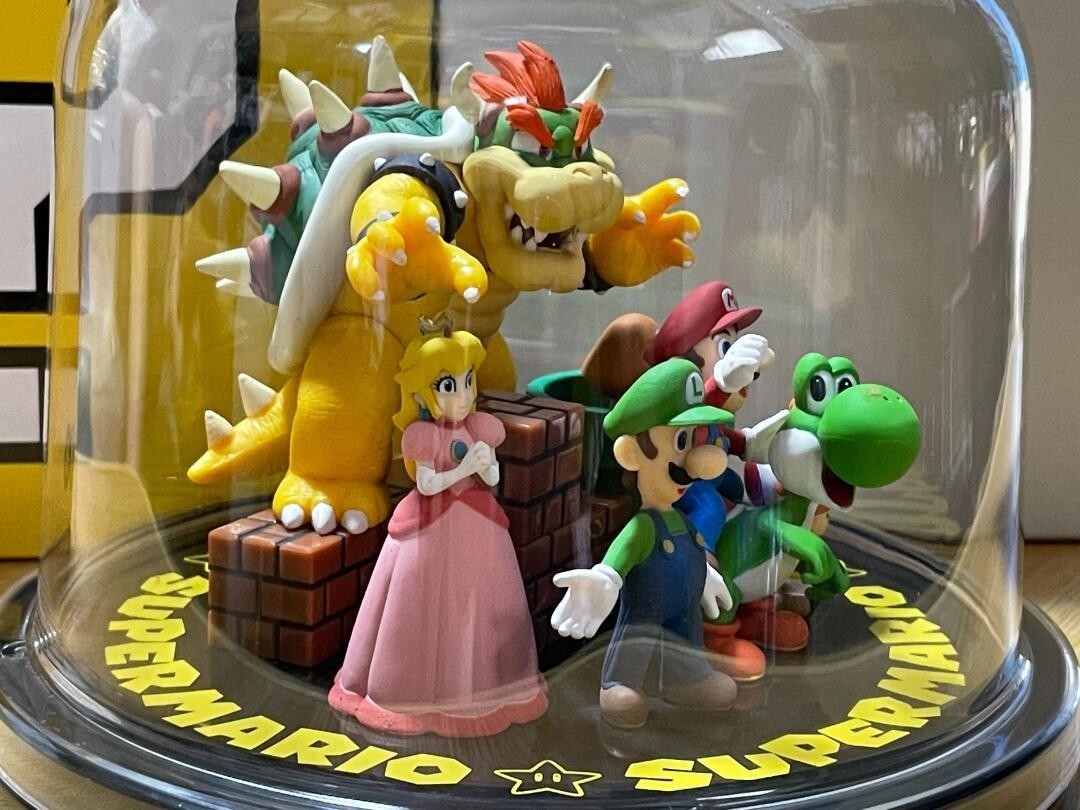 スーパーマリオ　SUPER MARIO club nintendo フィギュア Club Nintendo Super Mario Bros Figure Reward 2010 Statue
