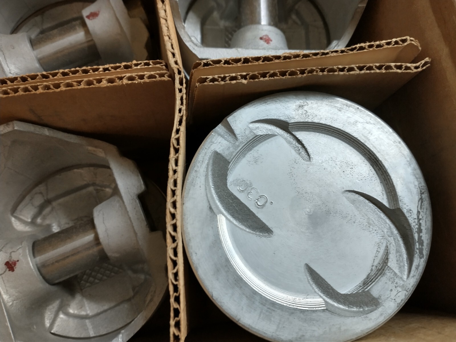 302 FORD PISTONS 19681976 272AP .030 OVER SET OF 8 eBay