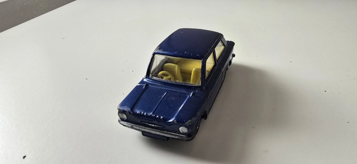 AJ783 CORGI TOYS 1/43 HILLMAN IMP BLEUE Ref 251 BON ETAT