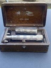 Superb Vintage 1920’s Gillette “Richmond” Safety Razor Set