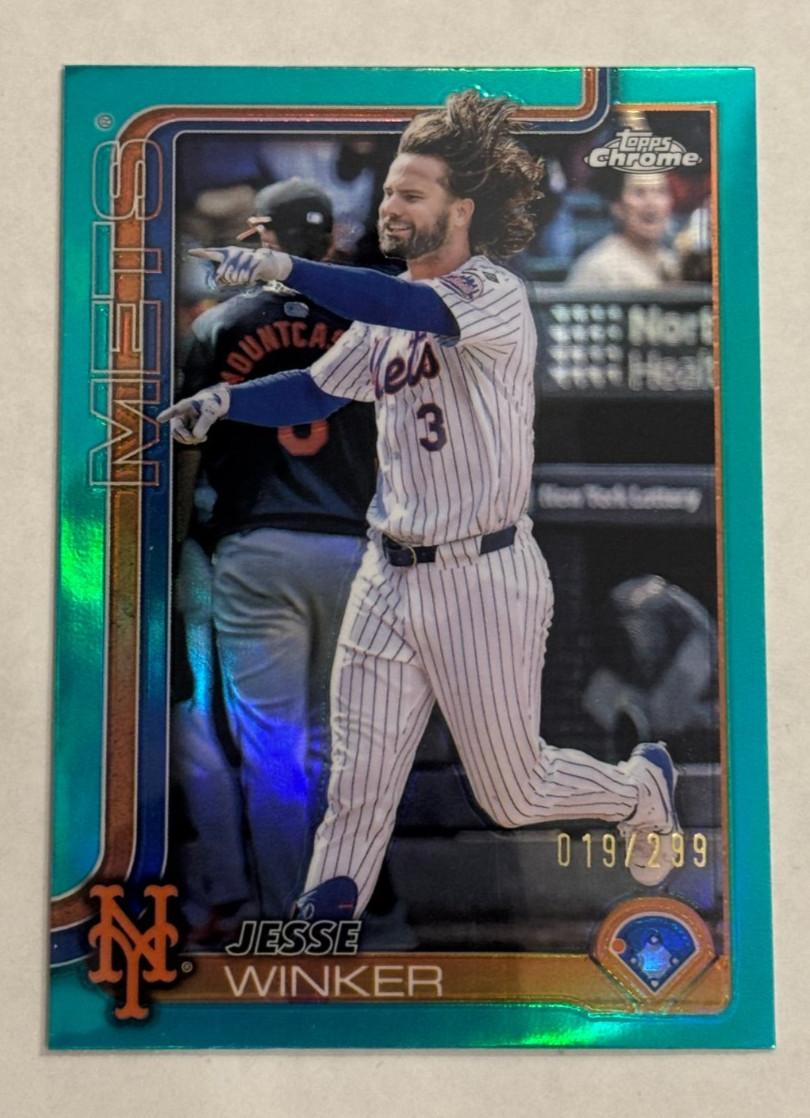 2025 Topps Chrome Jesse Winker #180 Aqua Refractor /99 Mets