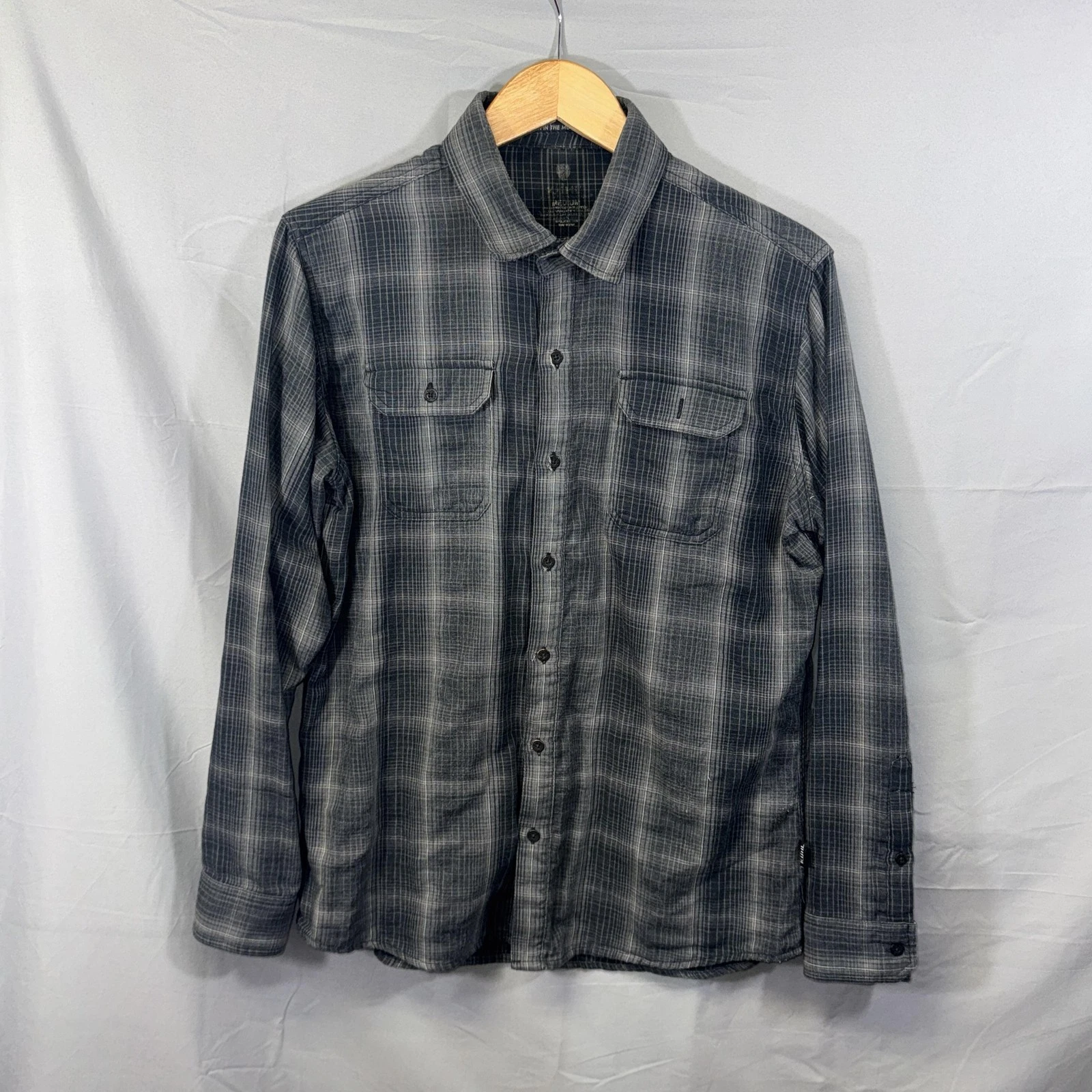Kuhl Shirt Mens Medium Gray Plaid Long Sleeve Button Front Outdoor Casual Hiking