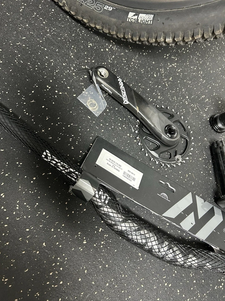 SRAM Revelation 29er XX Hope/Nox 29er Wheelset SRAM Truvativ Drivetrain Groupset - Image 3 of 4