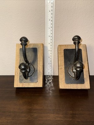 Cast Iron Wall Hooks With Rustic Vibes & Durable Quality