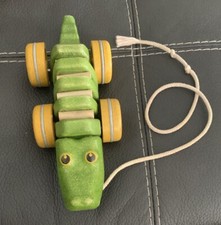 Alligator Crocodile PLAN TOYS Pull Toy Dancing Green 10  Long