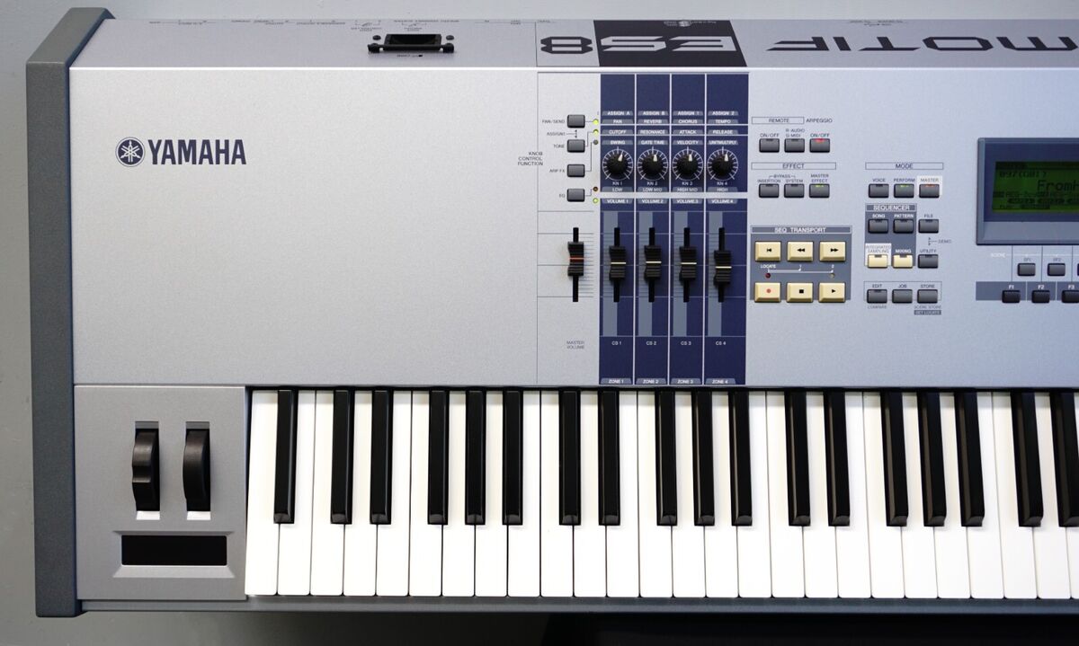 Yamaha Motif ES 8 88 Music Production Synthesiser Yamaha Motif ES 8 88 Music Production Synthesiser