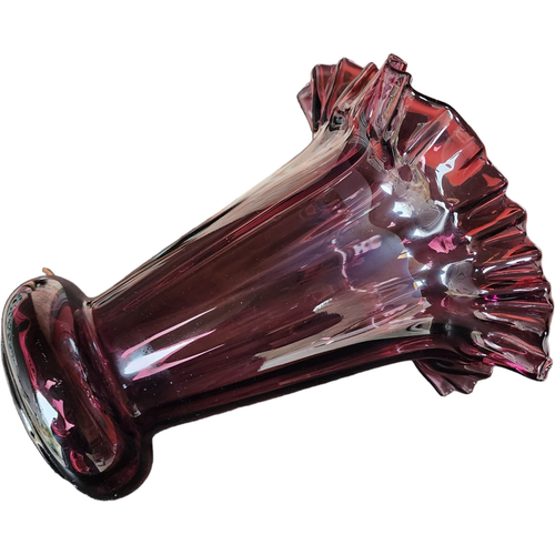 9" Beacon Glass Company Amethyst Giftware Crimped Vase - Picture 5 of 6