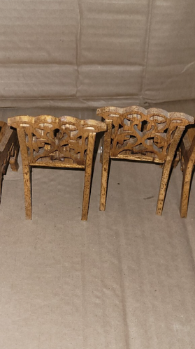 ORNATE CARVED WOOD DOLLHOUSE DOLL 2 CHAIRS - Picture 3 of 7