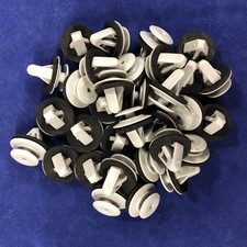 Set Of 20 Gray Rocker Panel Retainer Clips For Mazda Td12-51-sj3a Usa Seller Set Of 20 Gray Rocker Panel Retainer Clips For Mazda Td12-51-sj3a Usa Seller