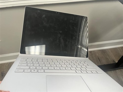 Microsoft Surface Book Windows 10 - 8GB RAM 256GB Hard Drive - Picture 2 of 4