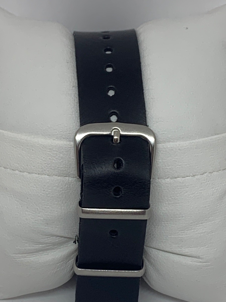 Michael Kors MK6328 Women Black Leather Analog Gold Dial  display picture 2