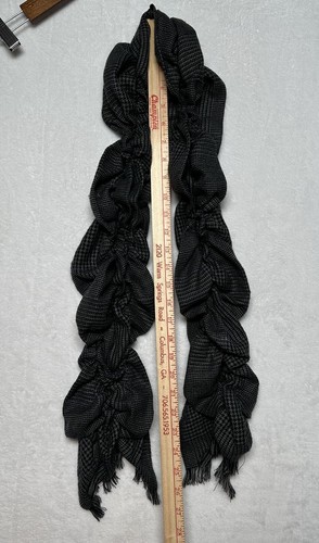 Bufanda con flecos 100 % lana Lauren Ralph Lauren a cuadros negra gris púrpura - Imagen 5 de 5