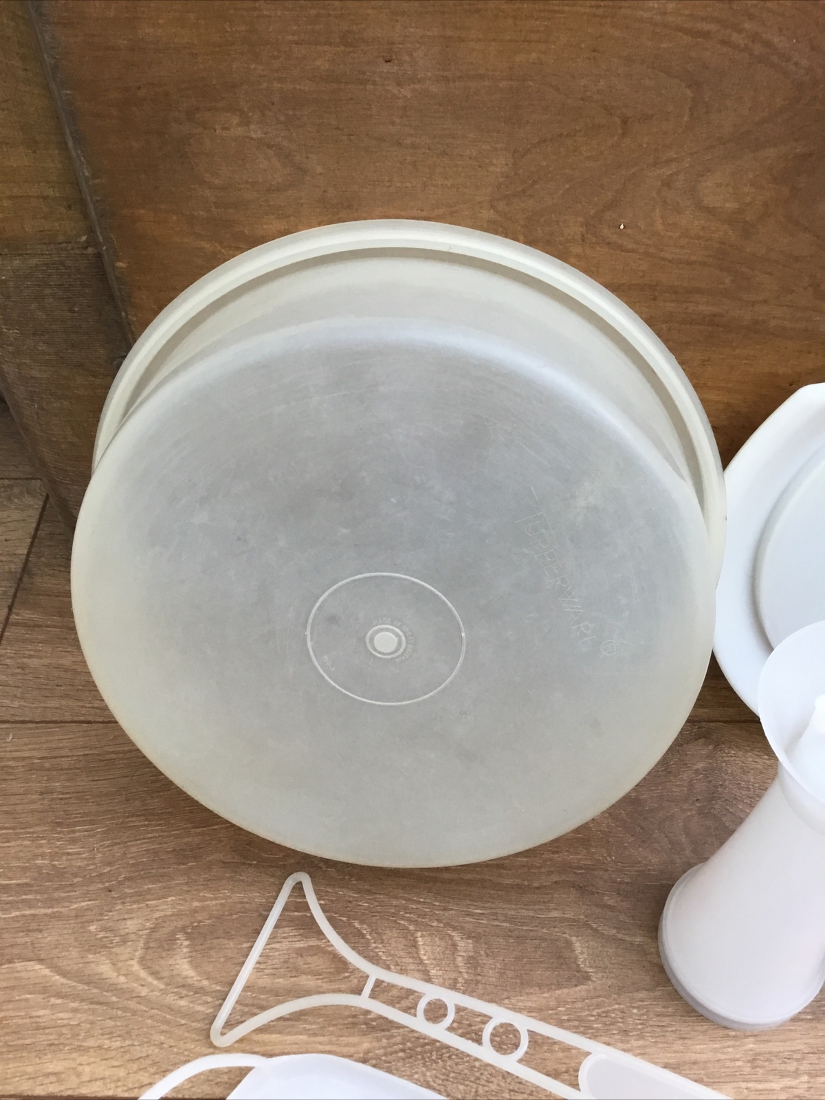 Vintage Tupperware Storage Container Cake Carrier Handle Lolly JobLot