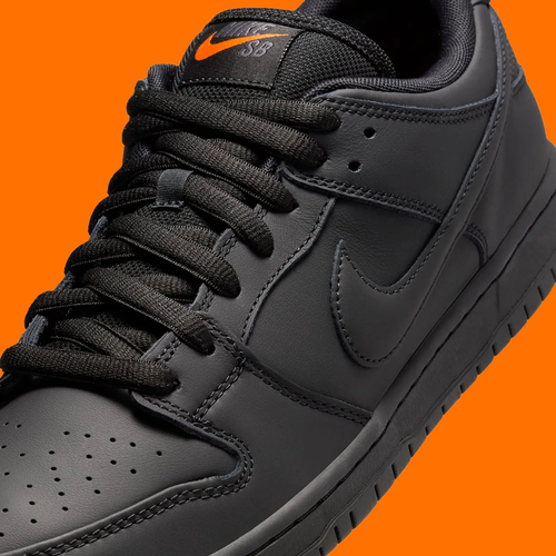 Nike SB Dunk Low Pro Triple Black Mens Shoes Size US 9 Casual Sneakers Rare ✅ - Picture 7 of 8
