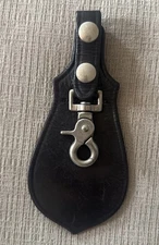 VINTAGE SAFARILAND 68 BELT KEEPER POLICE KEY RING HOLDER BLACK LEATHER