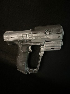 Halo 5 Magnum M6H2 BoomCo Blaster Custom Hand Painted Rare Collectible Prop