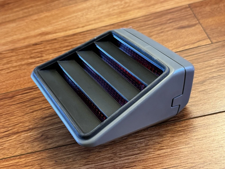 Tercera luz de freno interior gris OEM 1986-1991 MERCEDES-BENZ C126 560SEC FUNCIONA Foto 2 de 4