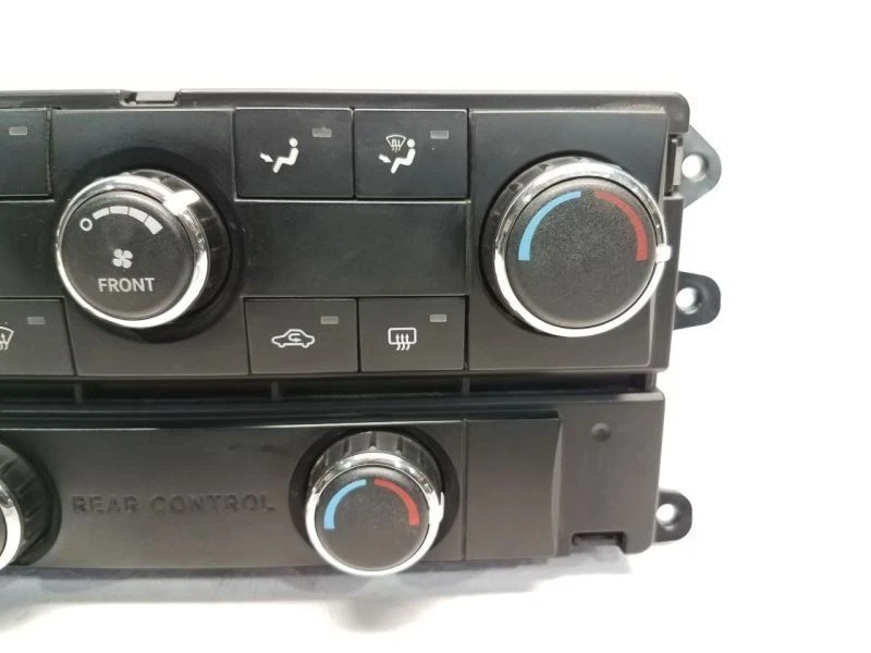 Dodge Caravan 2008-10 control de temperatura delantero con aire acondicionado - manual con 3 zonas sin asientos térmicos Foto 3 de 4