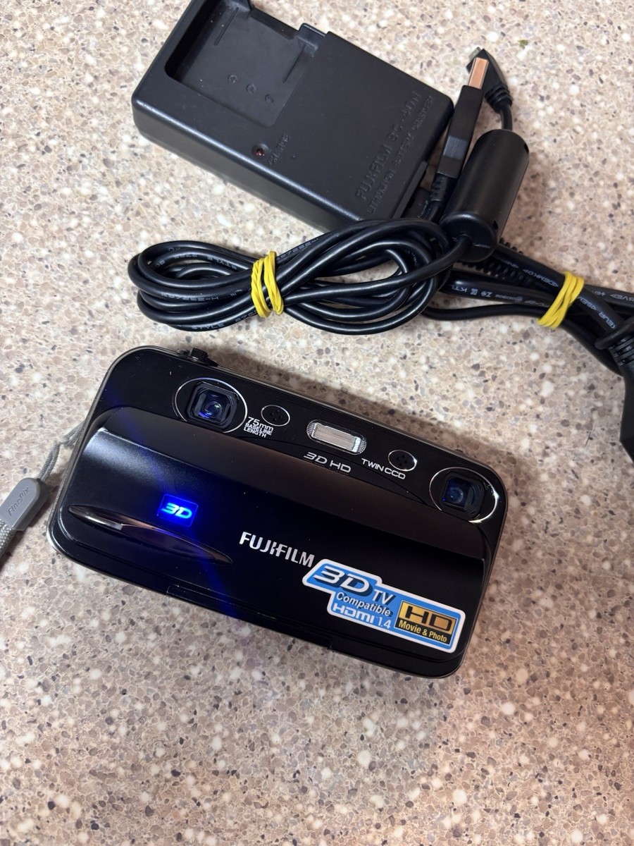美品　FUJIFILM FinePix REAL 3D W3M 美品 FUJIFILM FinePix REAL 3D W3M Amazon.com : Fujifilm