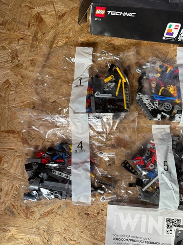LEGO Technic 42173 Koenigsegg Jesko Absolut Grey Hypercar – New Sealed bags - Picture 2 of 7