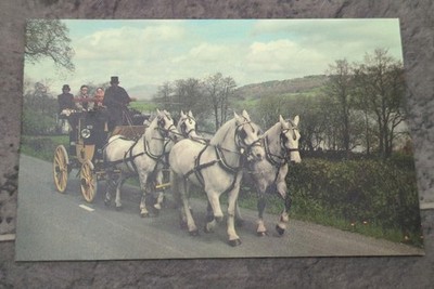 Hawkshead King's Arms Hotel Postkutsche Pferde Lake District Postkarte
