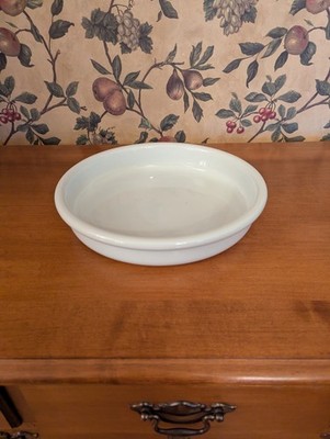 VINTAGE ESLAU DANMARK POTTERY TUE PATTERN. ROUND CAKE/QUICHE PAN WHITE 10-3/4''