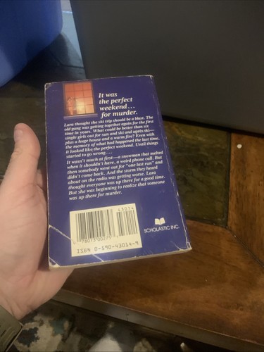 Slumber Party by Christopher Pike (1985) Point Paperback Horror RARE HTF NM - Imagen 3 de 3