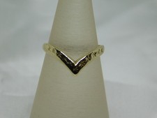 9ct Gold 1/2 Pattern Wishbone Ring Size K
