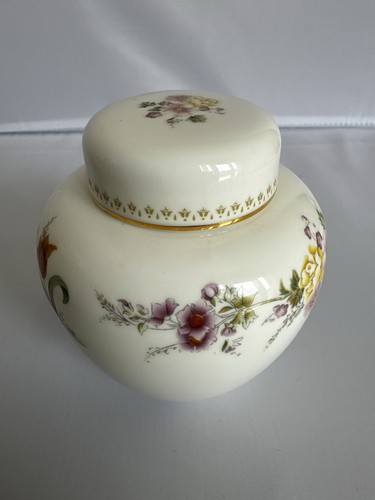 Vintage Pair Wedgwood Mirabelle Bone China Ginger Storage Jars 14cm And 10.5cm - Picture 16 of 23