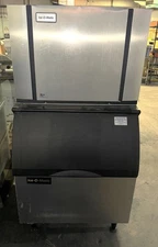 ICE-O-MATIC CIM0530HAT5 MODULAR CUBE ICE MAKER W/ B40PS 30" ICE BIN