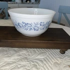 Pyrex Colonial Most White And Blue 1.5 Mixing Bowl
