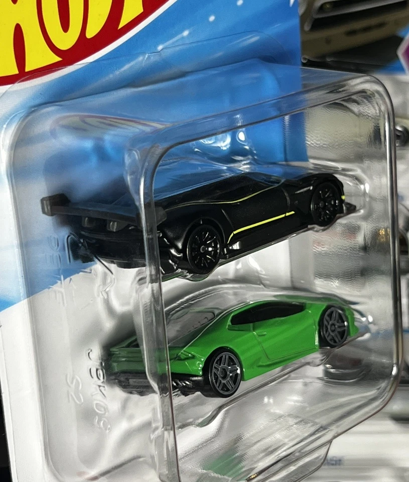 Paquete de 2 Hot Wheels - Lamborghini Huracán LP 610-4 y Lamborghini Centenario NUEVO🔥 Foto 3 de 4