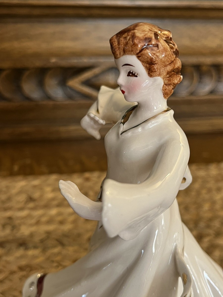おひなっこ Vintage Dancing Lady Figurine - White w/ Gold A2618 NAPCO CERAMIC