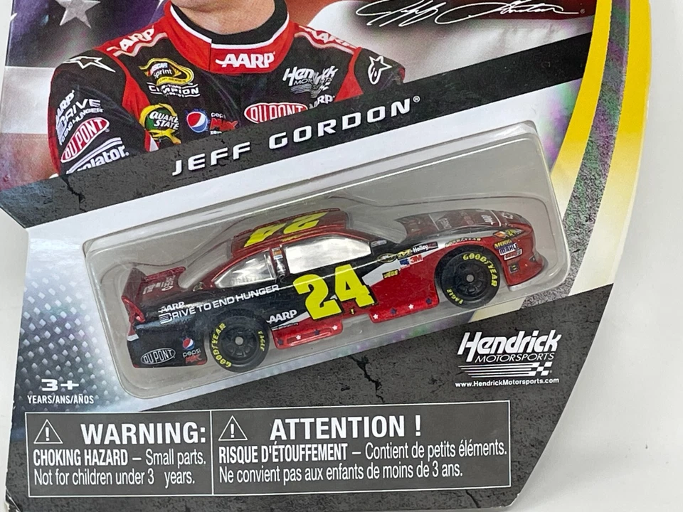 Jeff Gordon #24 End Hunger Patriotic Edición Limitada 2012 NASCAR Authentics 1:64 Foto 2 de 4