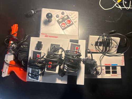 Vintage Nintendo Original Konsole NES Bundle mit Mario, Duck Hunt & Zapper getestet - Bild 1 von 7