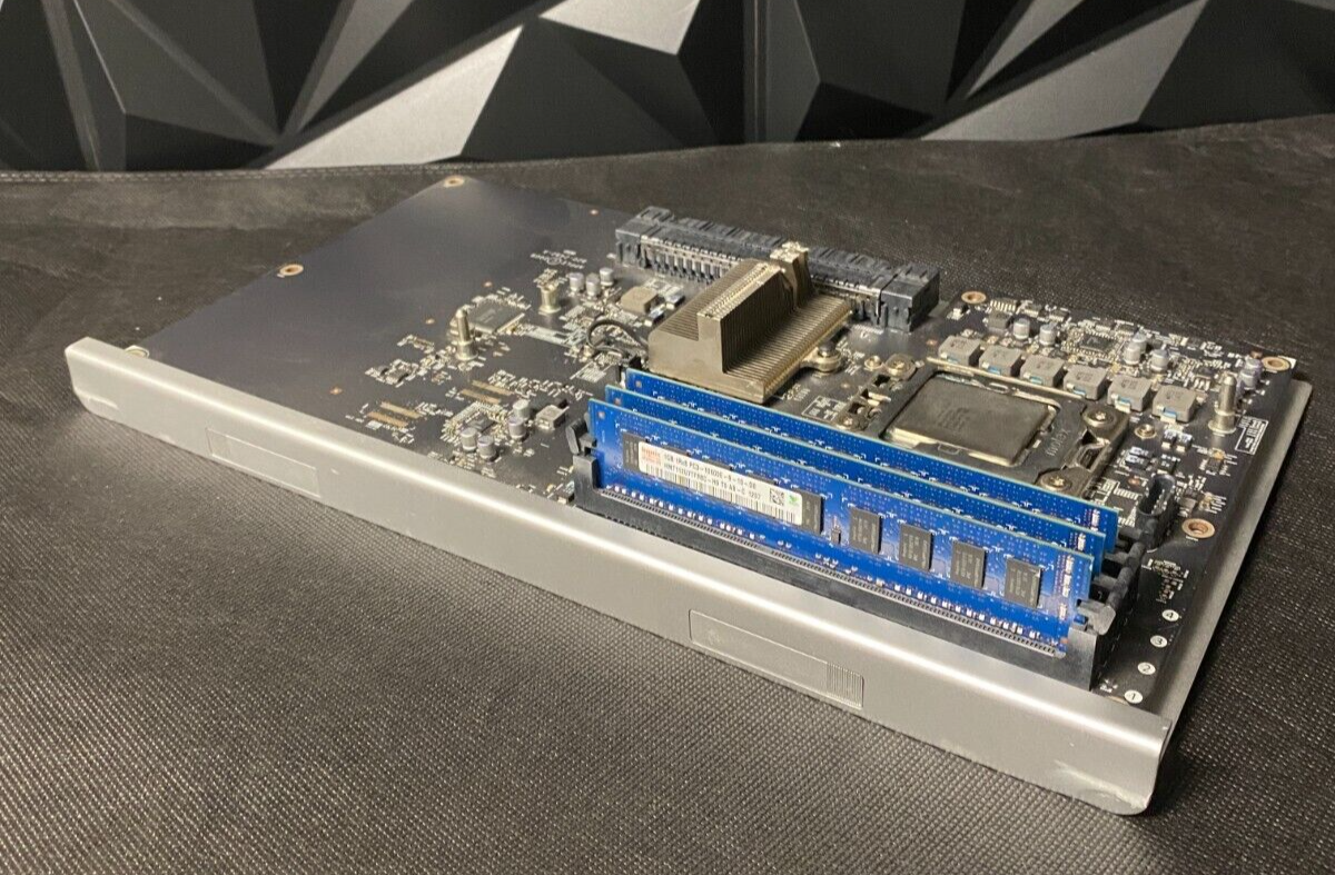 OEM A1289 Apple Mac Pro Logic Board w/ Intel Xeon 2.88GHz