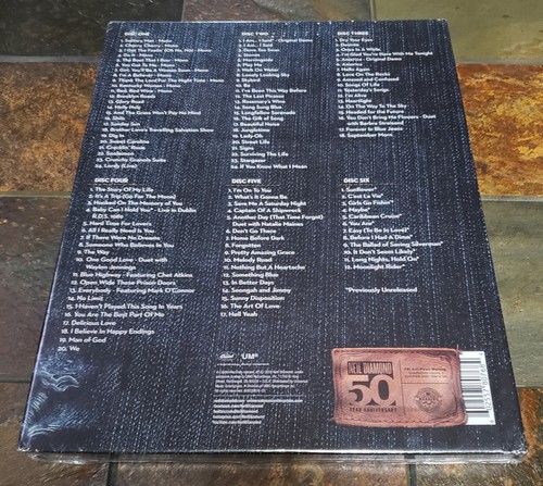 NEIL DIAMOND - 50th Anniversary Collector's Edition - 6 CDs and 92 Page Book Set - Imagen 2 de 2