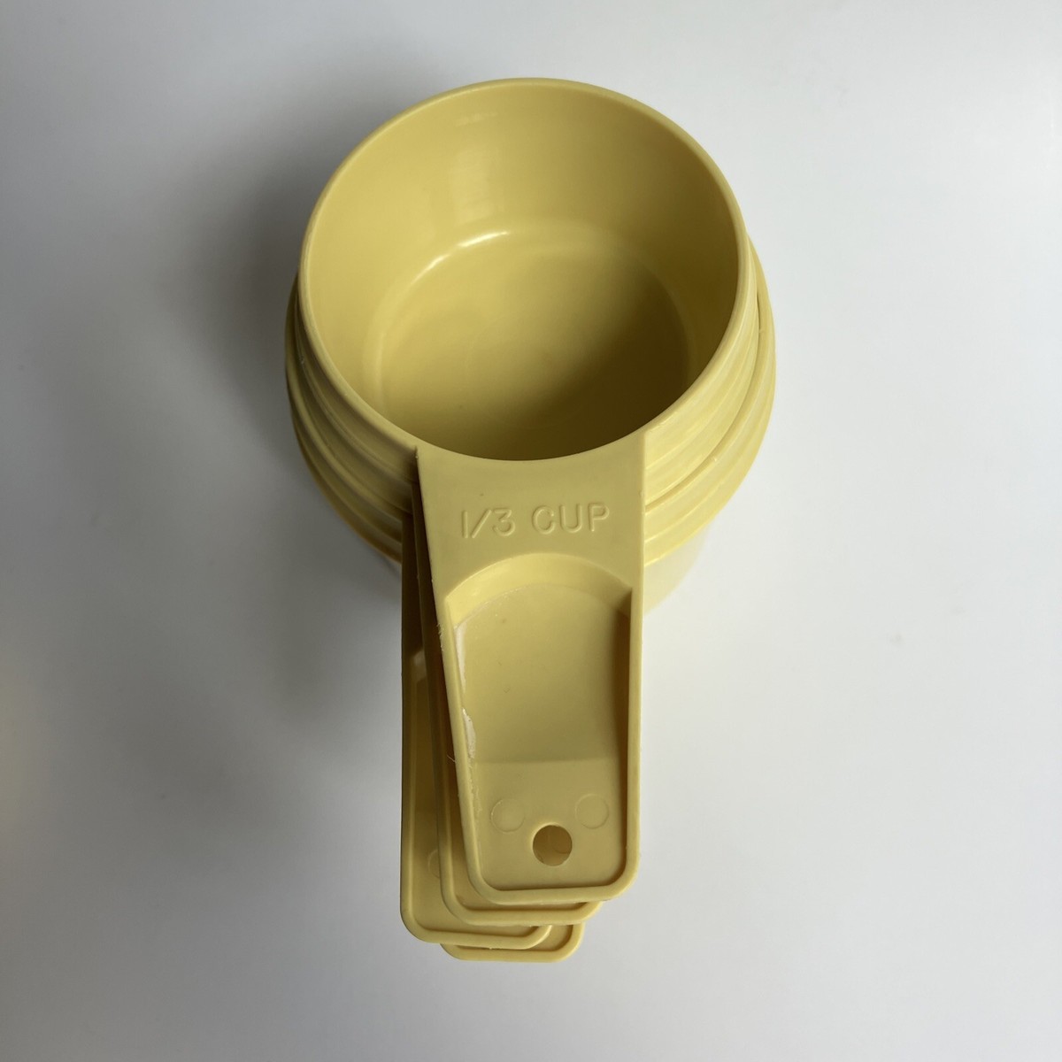 タッパーウェア  USED  ⑤ Set of 5 Vintage Tupperware Yellow Measuring Cups 761 762