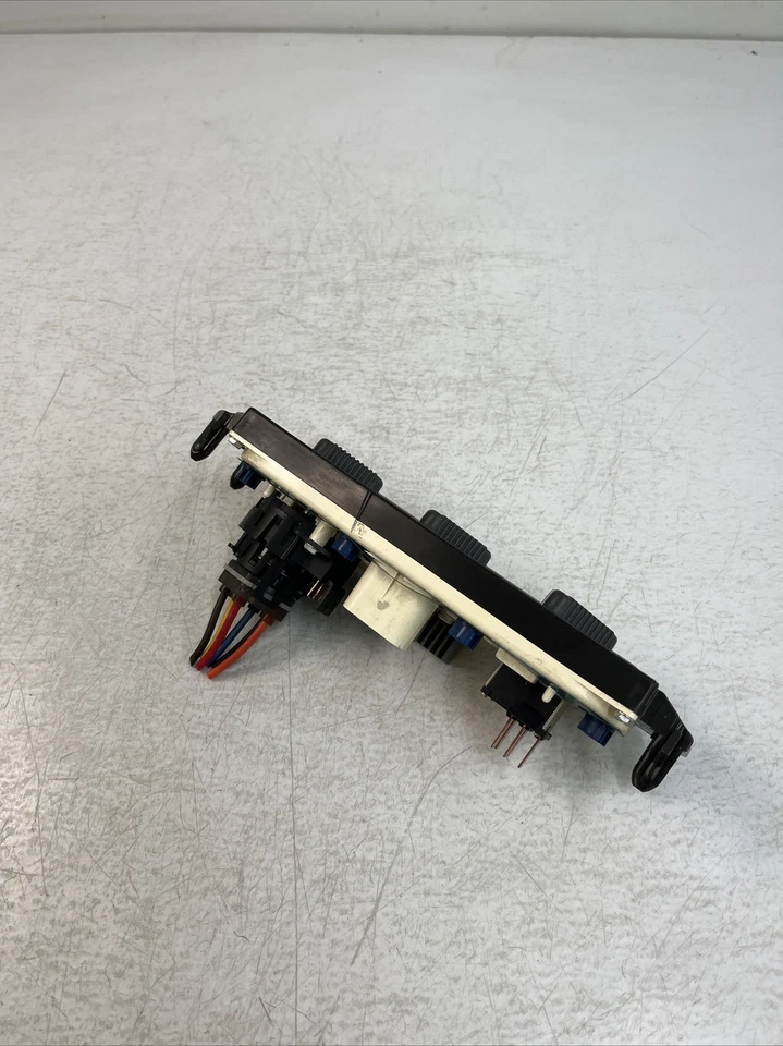 98-02 Chevy GMC Blazer Jimmy Bravada Climatizador Aire Acondicionado OEM 16250545 Foto 4 de 4