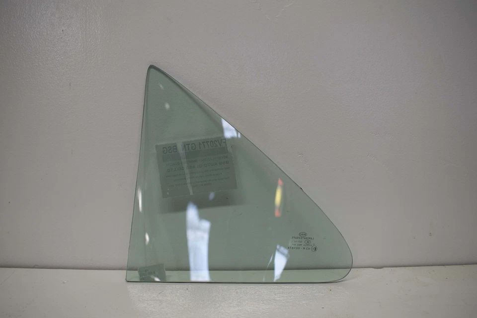 Laminated Rear Passenger Vent Glass for Benz S430 S500 S600 S55AMG S65AMG S350 - Image 4 of 4