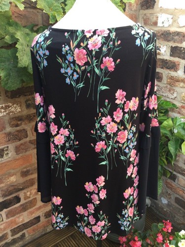 marks and spencer floral tunic /blouse with bell sleeves. Excellent condition. - Picture 3 of 10