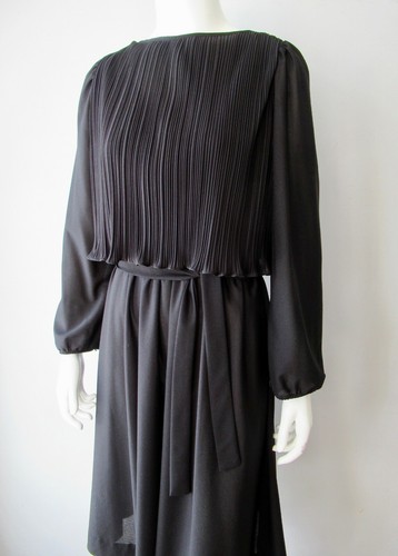 Vintage 70s Crinkle Broomstick Layered Bodice Black Secretary Day Dress S - Picture 2 of 5