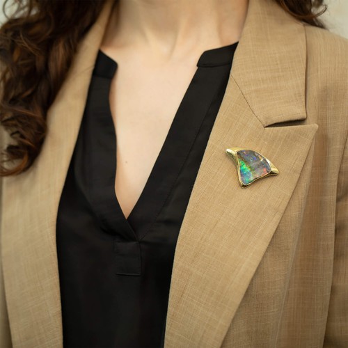 18ct Yellow Gold Boulder Opal 'Sea and Night Sky' Brooch Circa 2000 - Picture 2 of 7