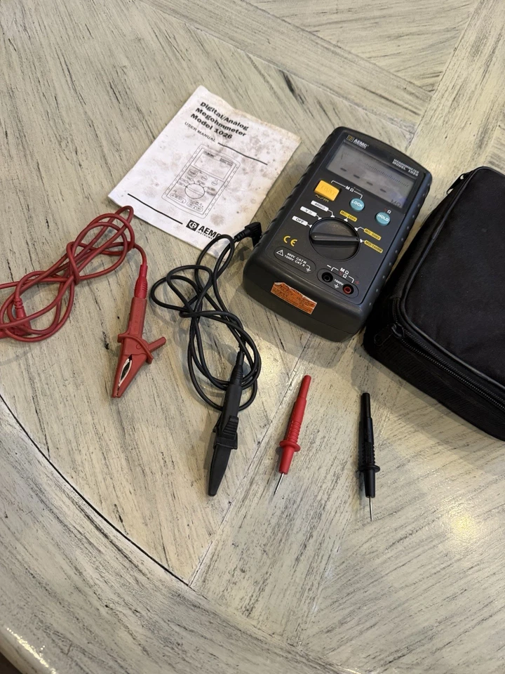 Megohmímetro AEMC Instruments Modelo 1026. (Probado) con cables + estuche + instrucciones Foto 4 de 4